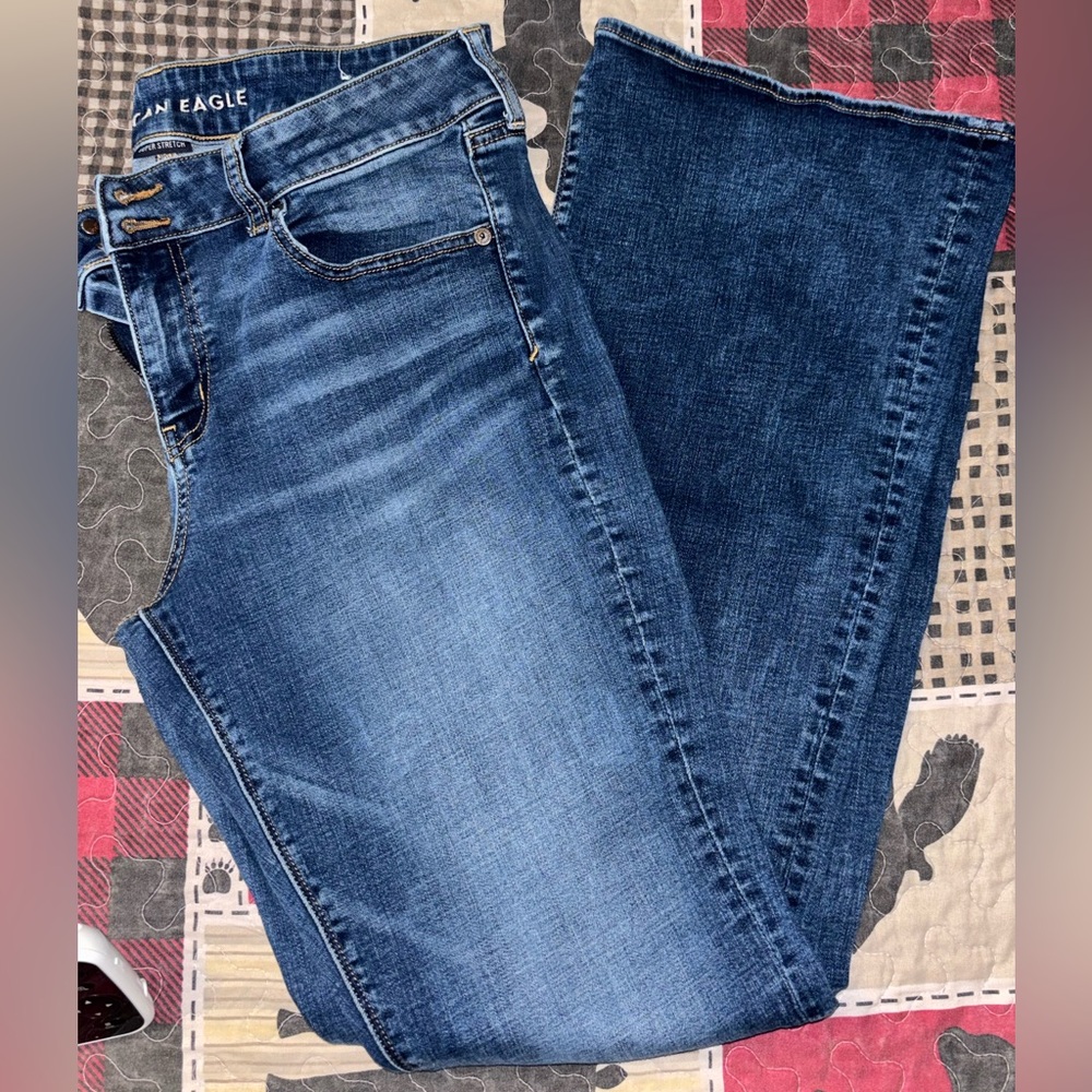 AE jeans size 16, super stretch